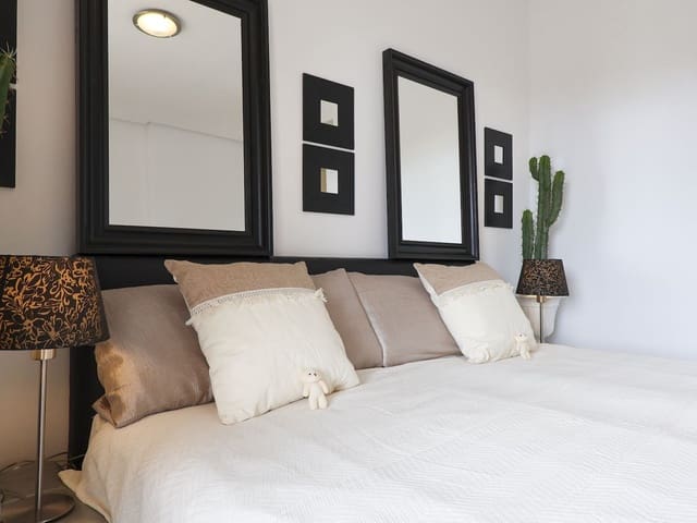 Image No.13-3 Bed Apartment for sale