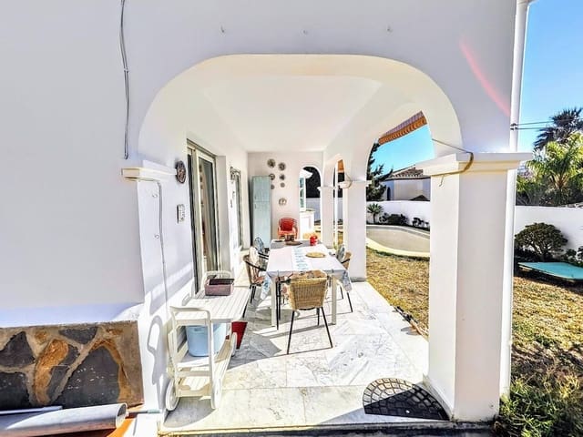 Image No.2-4 Bed Villa for sale