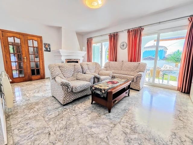 Image No.4-4 Bed Villa for sale