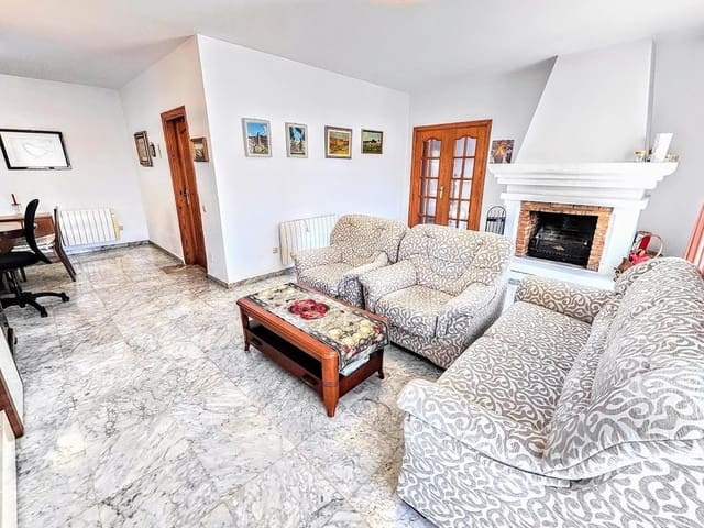 Image No.5-4 Bed Villa for sale
