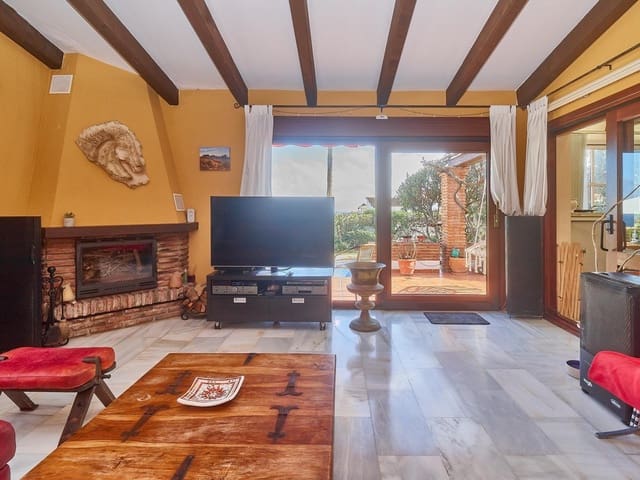 Image No.6-4 Bed Villa for sale