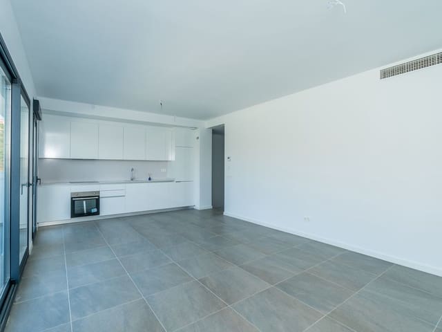 Image No.7-2 Bed Townhouse for sale