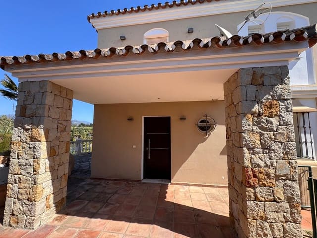 Image No.2-4 Bed Villa for sale