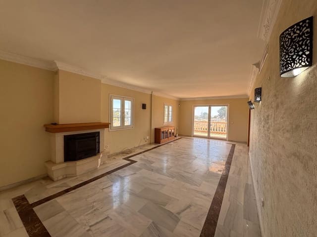 Image No.4-4 Bed Villa for sale
