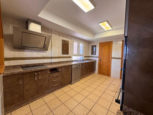 Image No.5-4 Bed Villa for sale