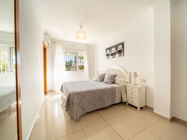 Image No.15-4 Bed Villa for sale