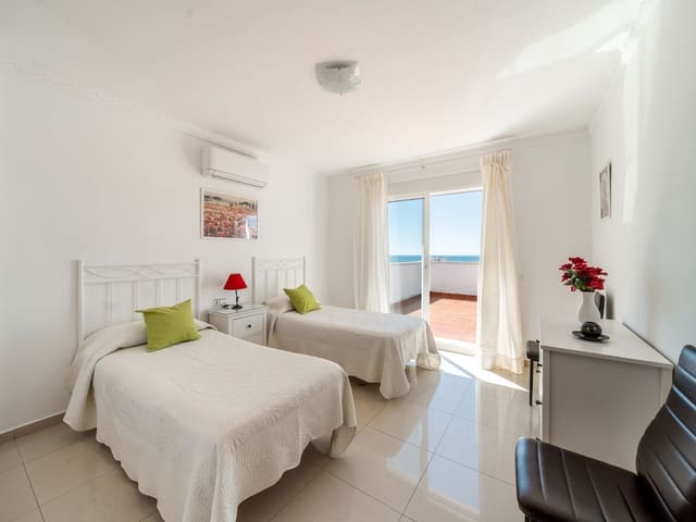 Image No.16-4 Bed Villa for sale