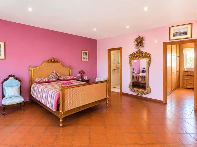 Image No.17-4 Bed Villa for sale