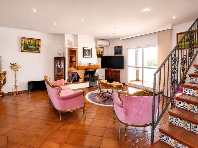 Image No.8-4 Bed Villa for sale