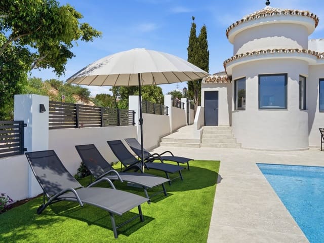 Image No.3-Villa de 4 chambres à vendre à Malaga