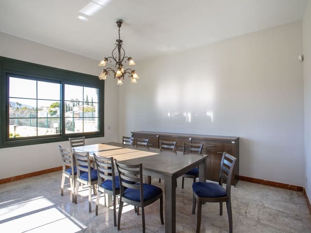 Image No.8-5 Bed Villa for sale