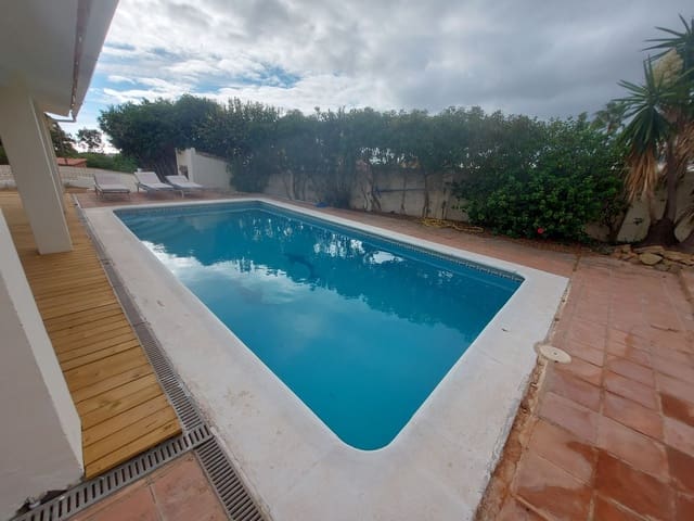 Image No.4-Villa de 4 chambres à vendre à Manilva