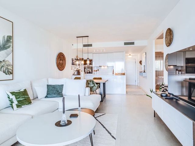 Image No.6-2 Bed Apartment for sale