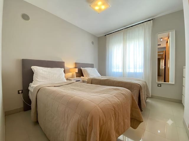Image No.11-Penthouse de 2 chambres à vendre à Estepona