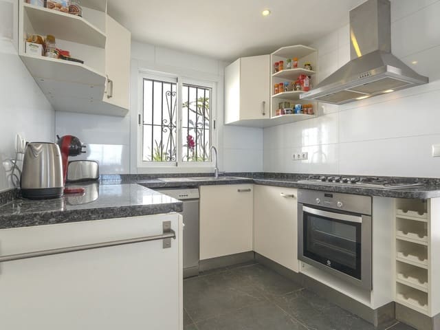 Image No.10-5 Bed Villa for sale