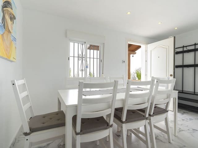 Image No.8-5 Bed Villa for sale