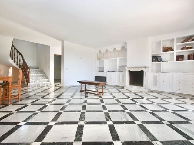 Image No.7-5 Bed Villa for sale