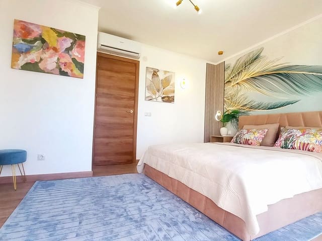 Image No.8-4 Bed Townhouse for sale
