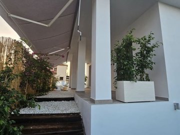 x-287244965