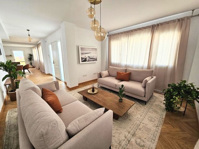 Image No.7-5 Bed Villa for sale