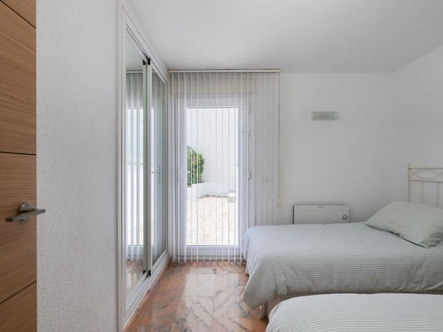 Image No.11-3 Bed Villa for sale
