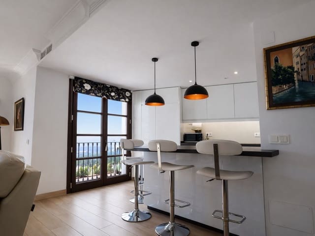 Image No.7-3 Bed Townhouse for sale