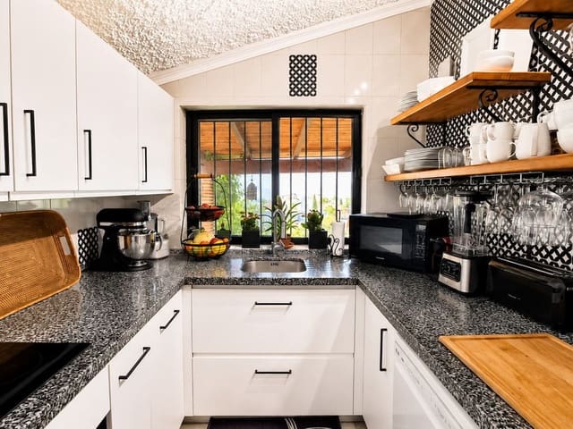 Image No.8-3 Bed Villa for sale