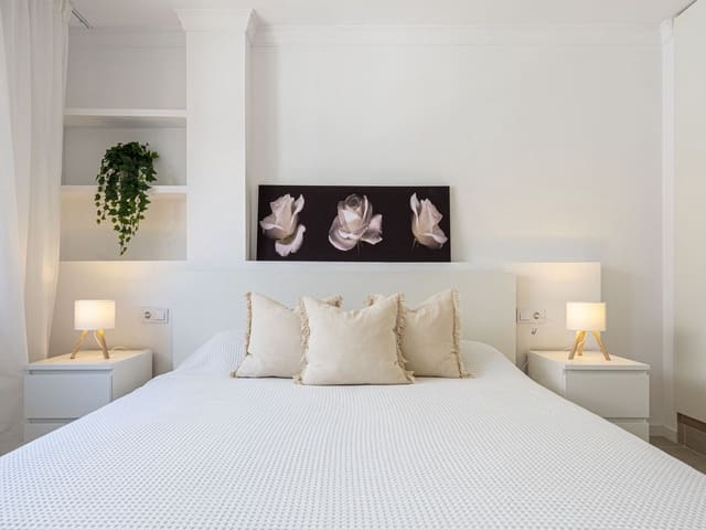 Image No.10-3 Bed Apartment for sale