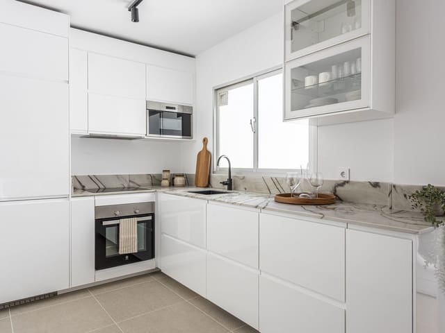 Image No.8-3 Bed Apartment for sale