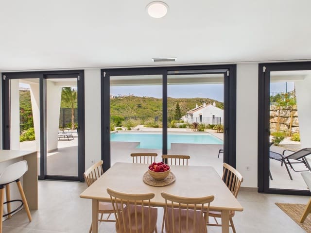 Image No.10-4 Bed Villa for sale