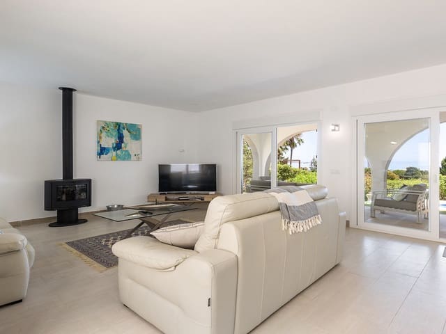 Image No.9-4 Bed Villa for sale