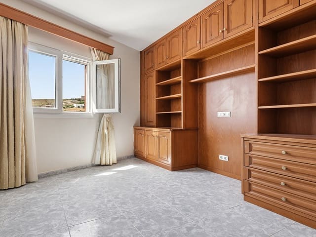 Image No.12-4 Bed Villa for sale