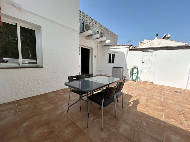 Image No.2-Maison de ville de 2 chambres à vendre à Estepona