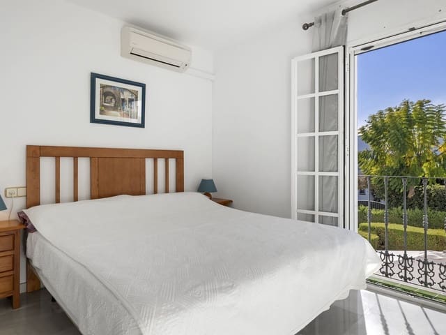 Image No.15-2 Bed Townhouse for sale