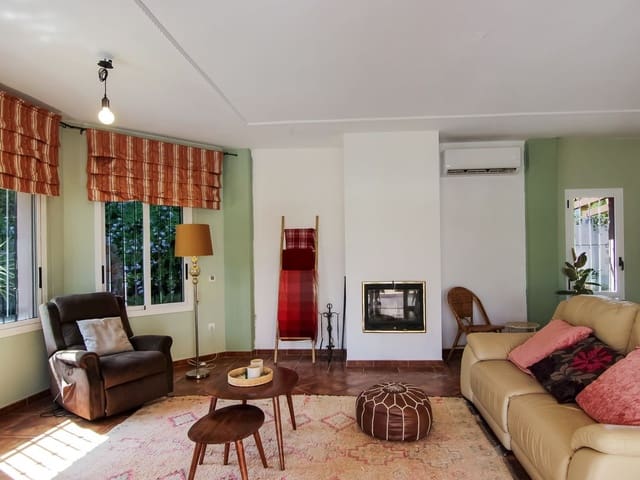 Image No.6-3 Bed Villa for sale