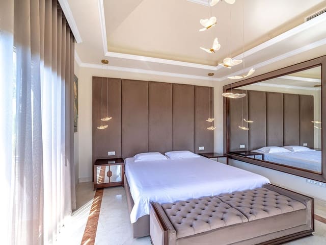 Image No.14-5 Bed Villa for sale