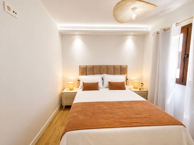 Image No.12-2 Bed Apartment for sale