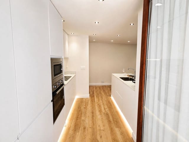 Image No.8-2 Bed Apartment for sale