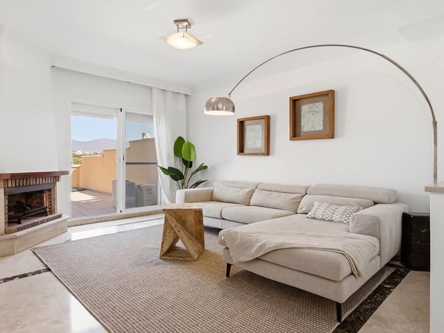 Image No.6-3 Bed Townhouse for sale