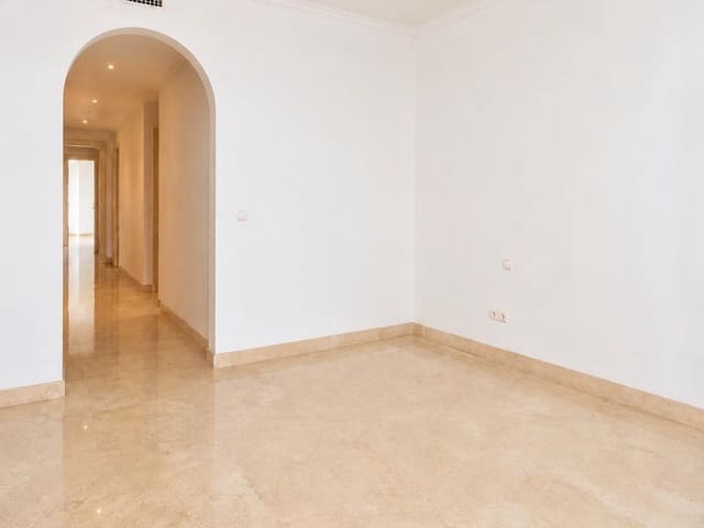 Image No.10-3 Bed Apartment for sale