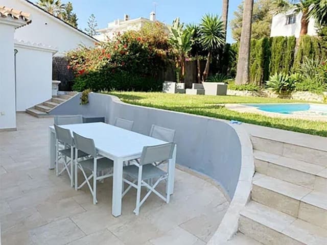Image No.2-3 Bed Villa for sale