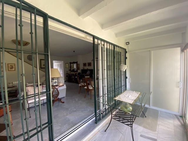 Image No.3-5 Bed Townhouse for sale