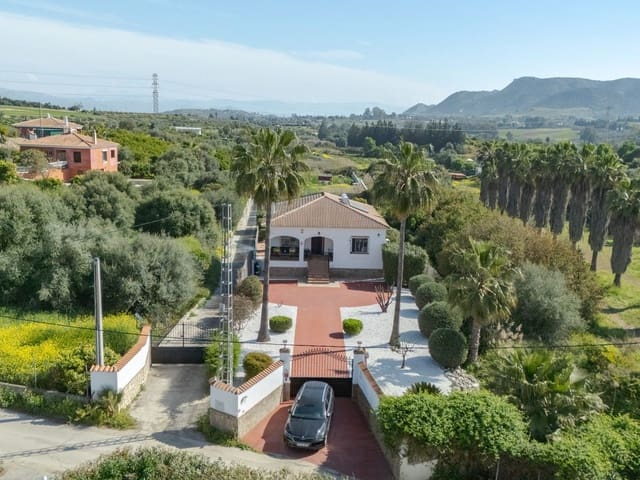 Image No.2-7 Bed Villa for sale