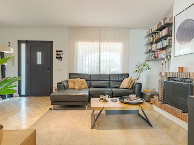 Image No.6-7 Bed Villa for sale