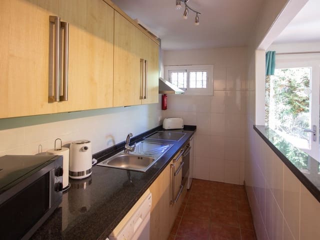 Image No.10-7 Bed Villa for sale