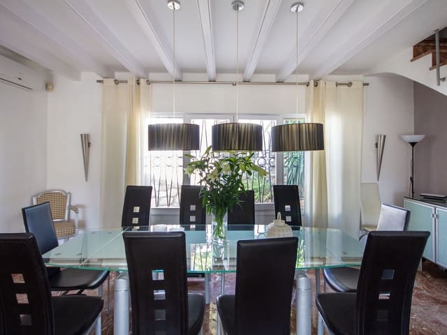 Image No.7-7 Bed Villa for sale