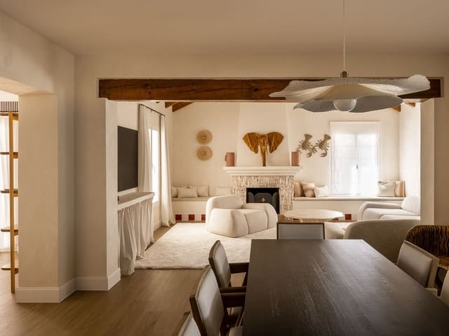 Image No.5-7 Bed Villa for sale