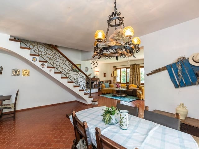 Image No.8-3 Bed Villa for sale