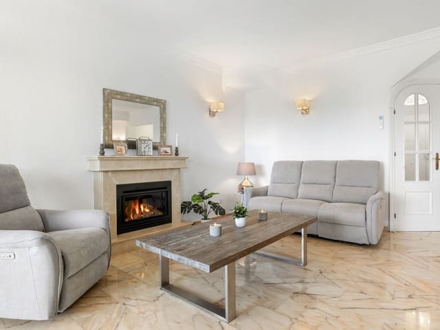 Image No.11-3 Bed Villa for sale