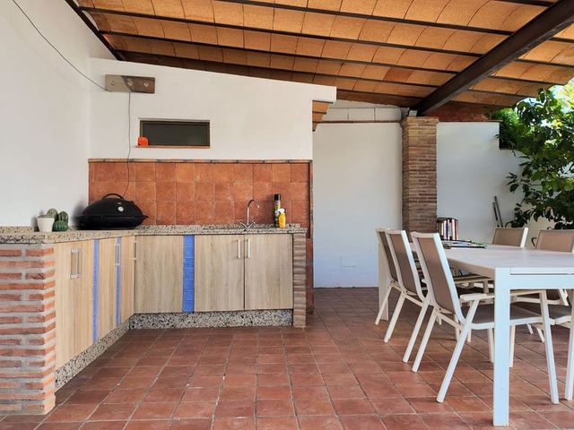 Image No.7-3 Bed Villa for sale